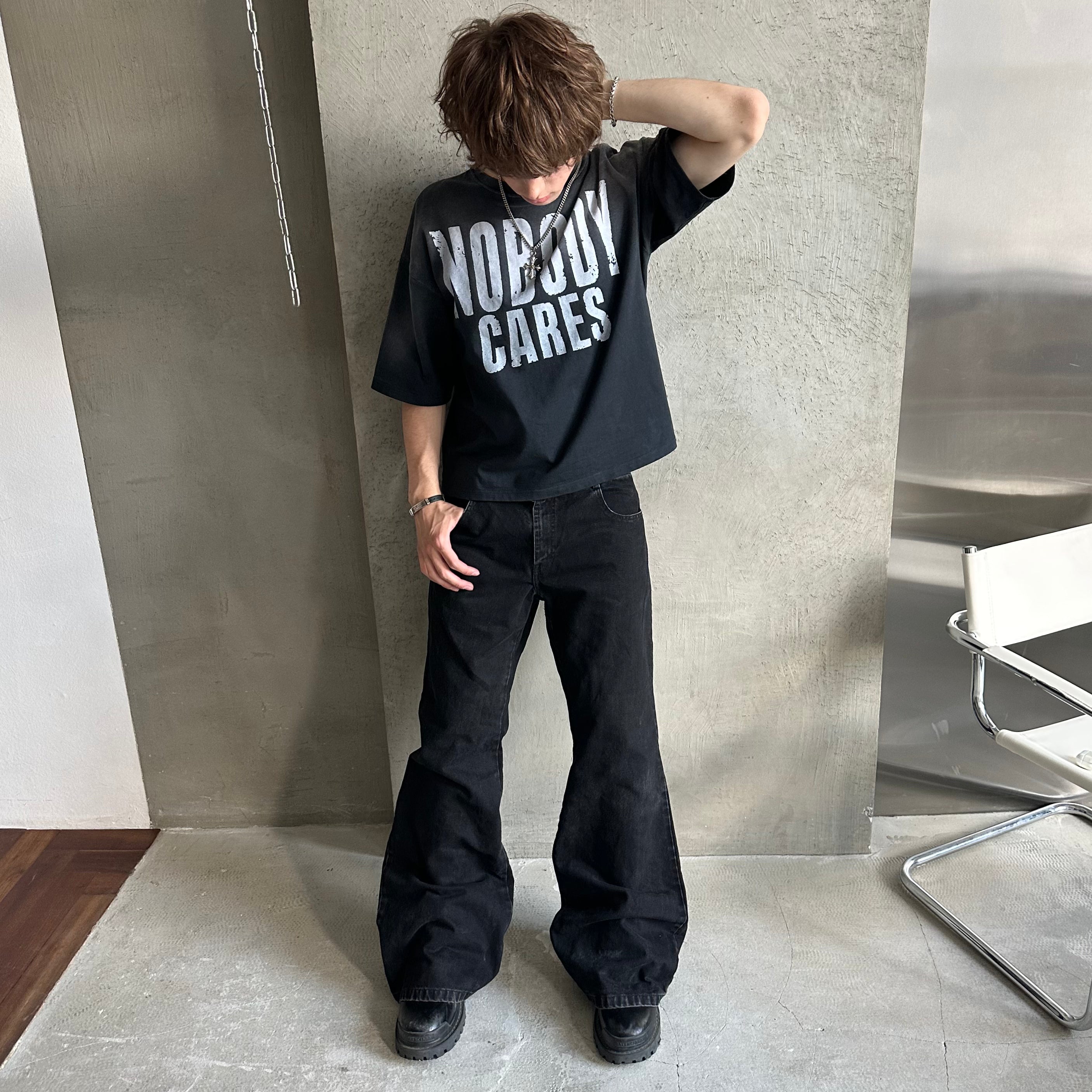 FLARED WASHED JEANS