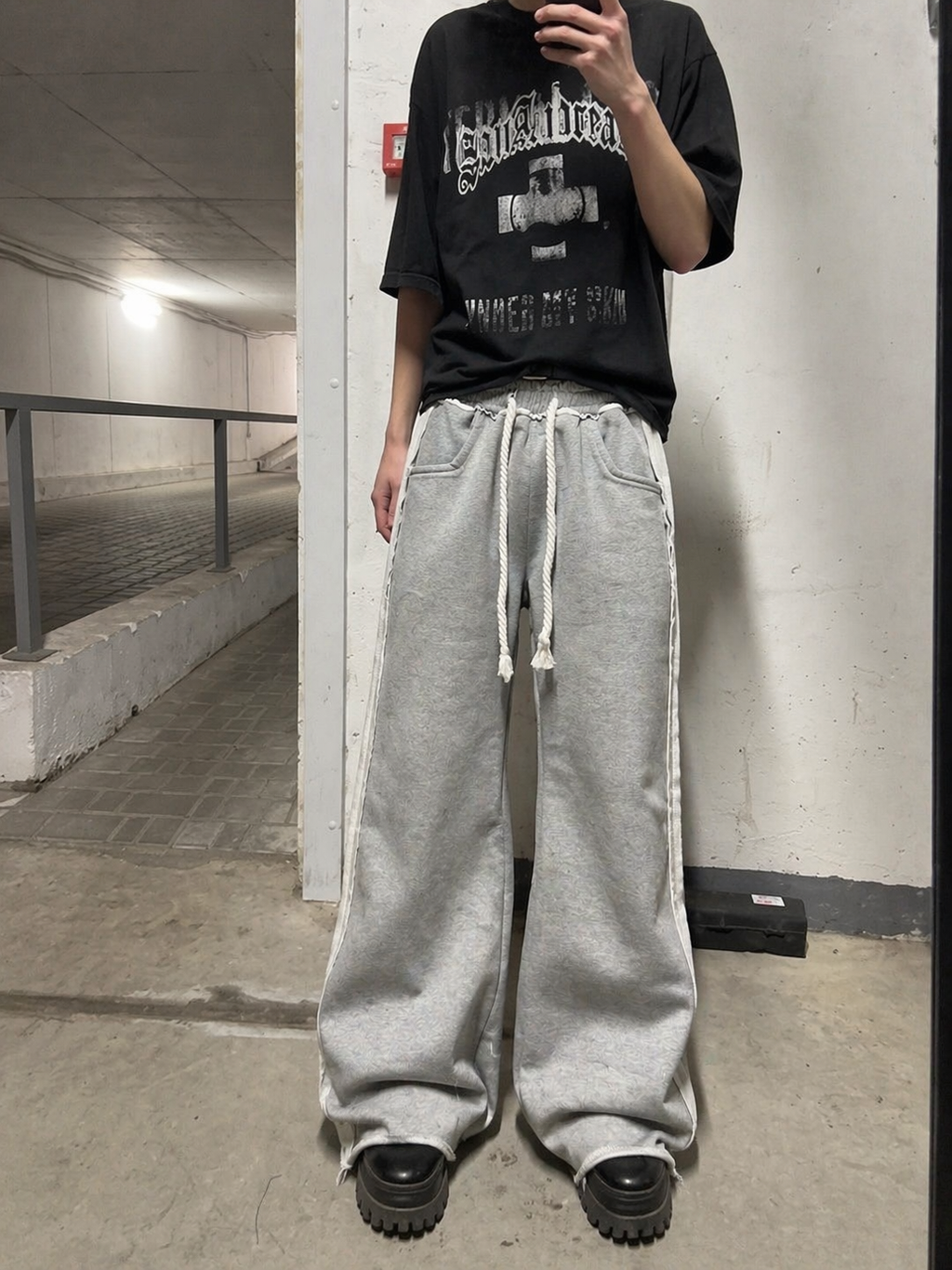 FLARED SWEATPANTS GREY
